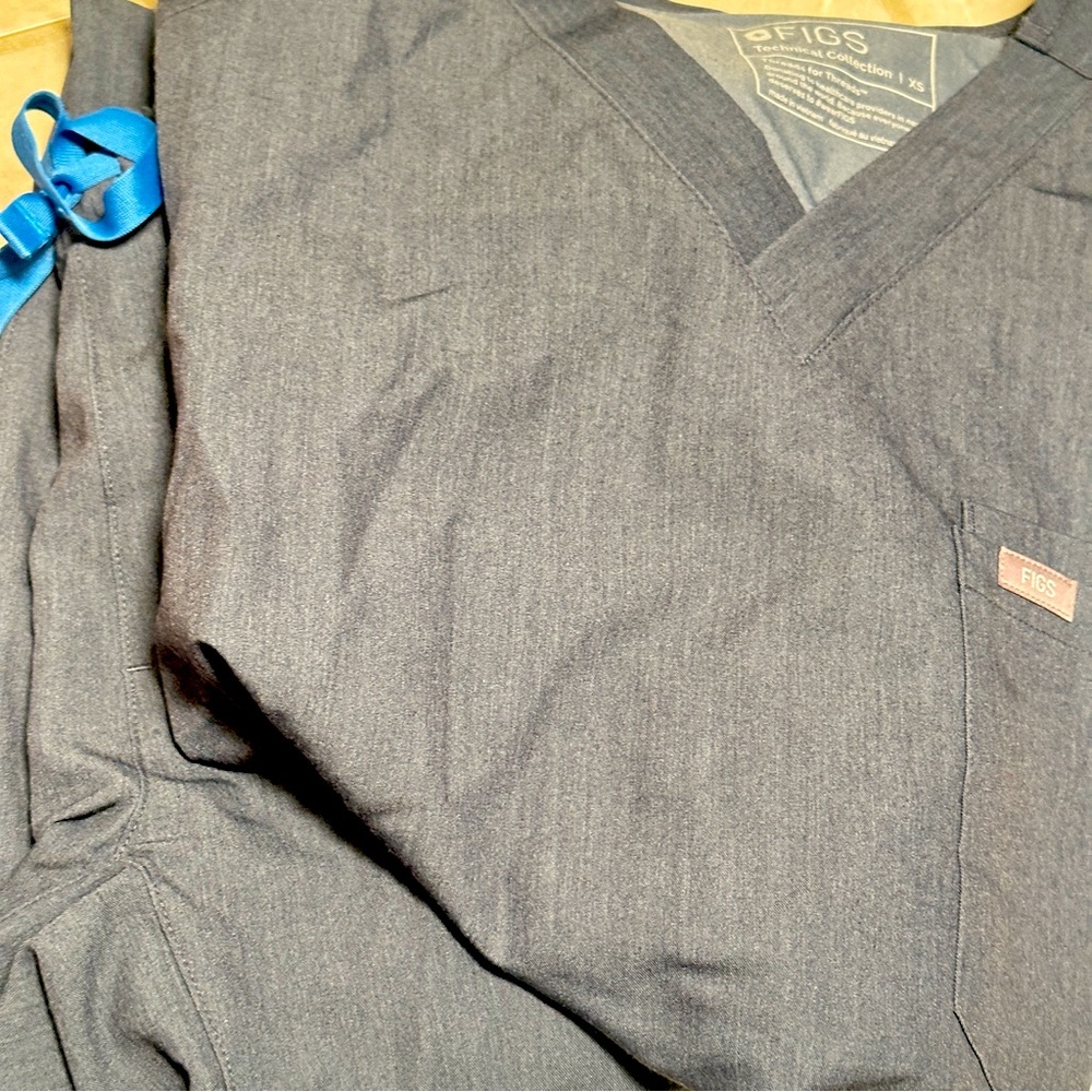 Men’s denim blue XS scrub set